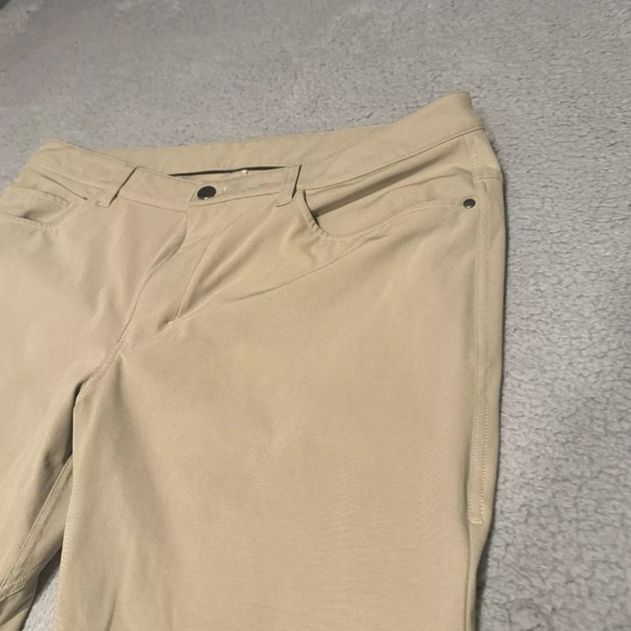 Lululemon ABC Pant Classic Chino Men Sz 36x33” Stretch Casual Tofino Sand - Picture 4 of 11